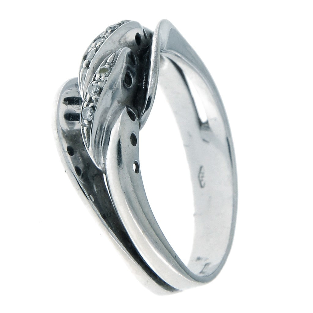 Anello con Pietre Bianche e Volant