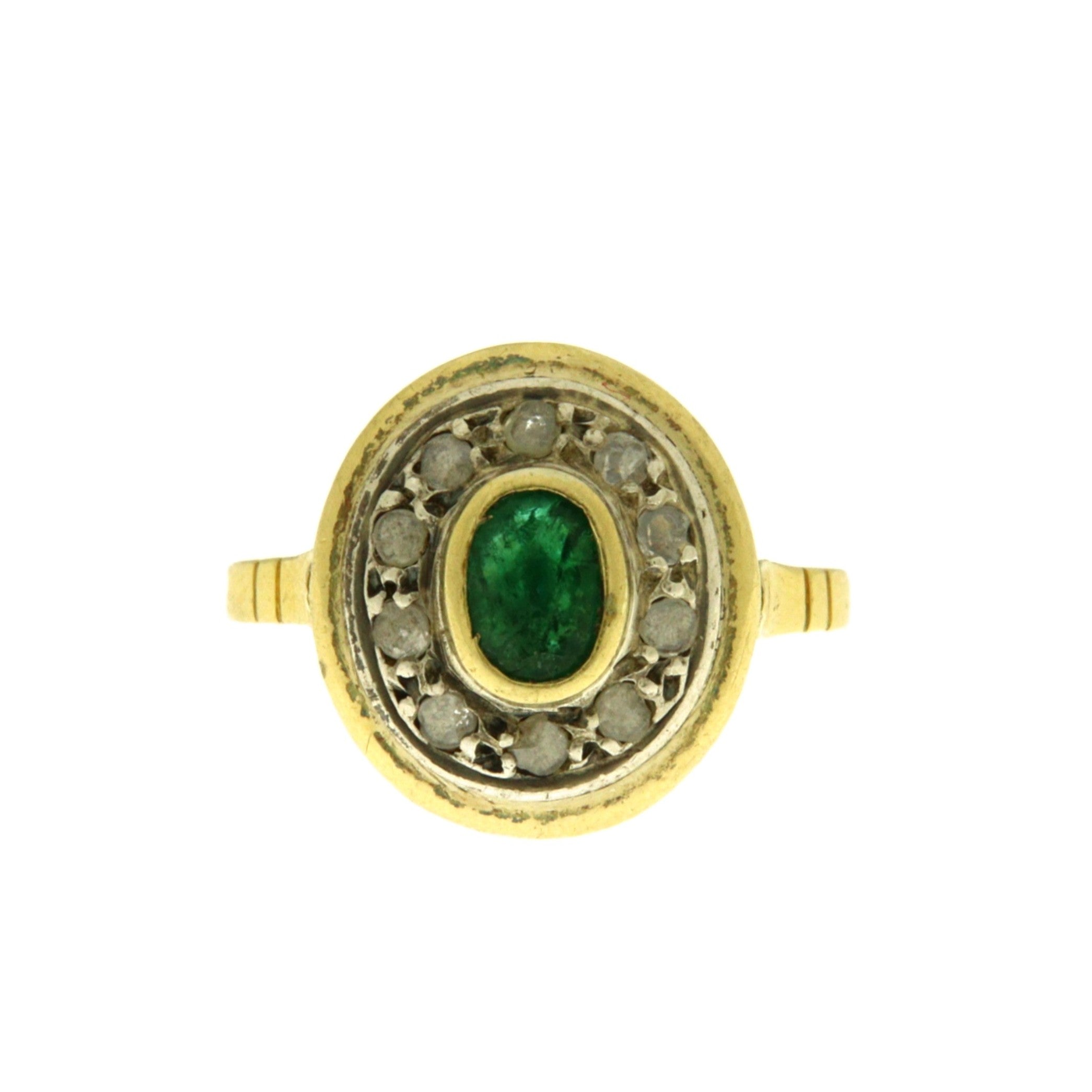 Anello Ovale con Diamanti da 0.01 CT e Smeraldo da 0.2 CT