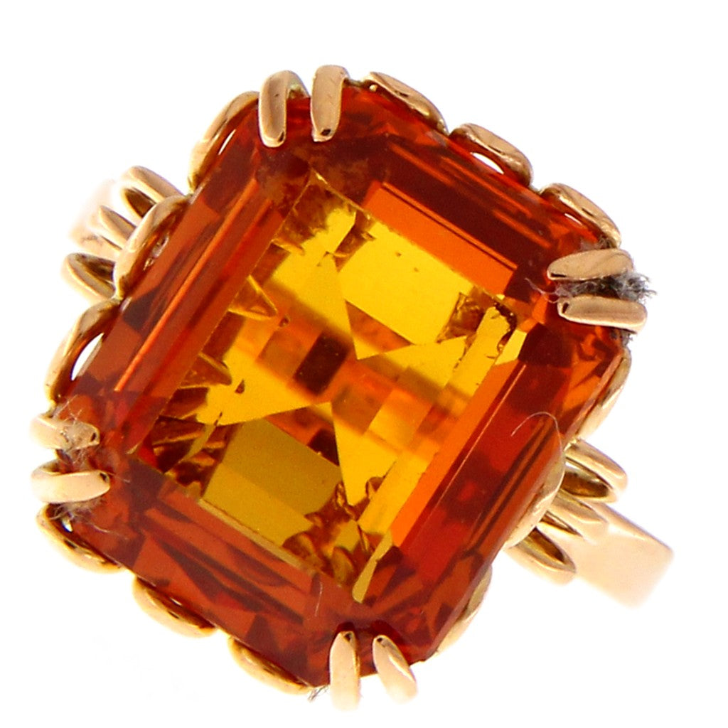 Anello con Topazio