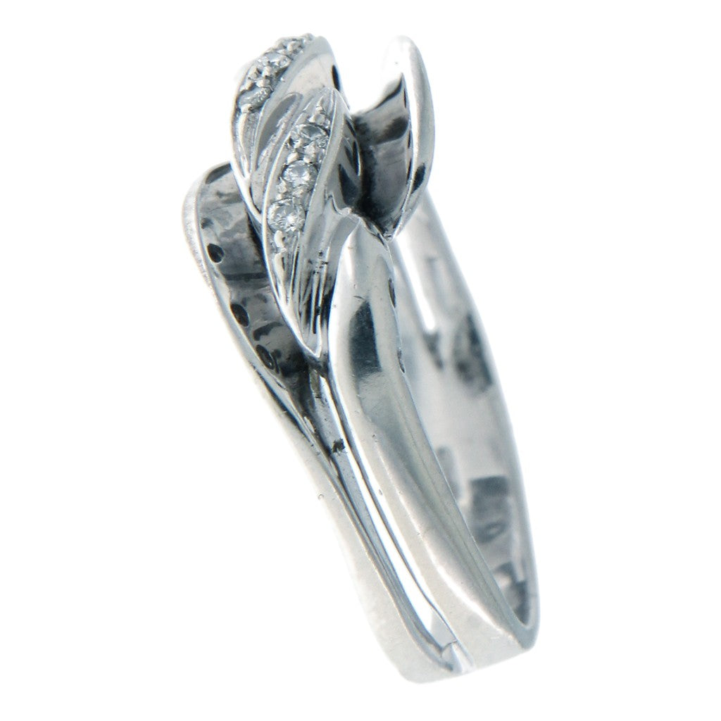Anello con Pietre Bianche e Volant