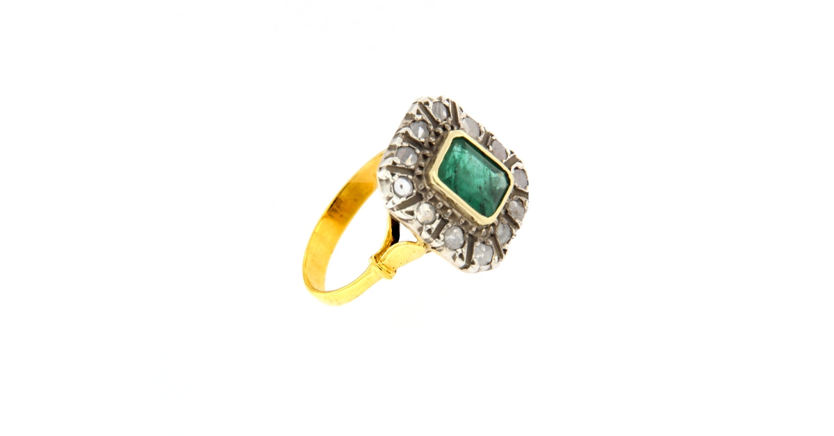 Anello Vintage con Smeraldo e Diamanti anni 40 (articolo non in saldo)