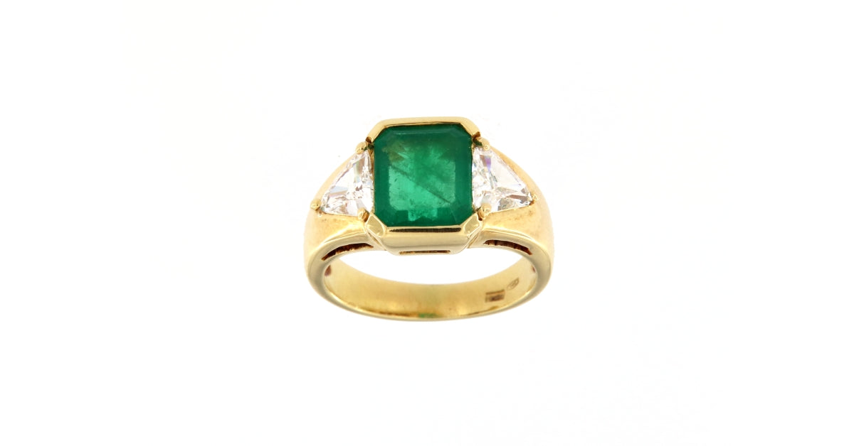 Anello Smeraldo da 2,1 CT e Diamanti da 1,4 CT (COL G/SI2) (Articolo non in Saldo)