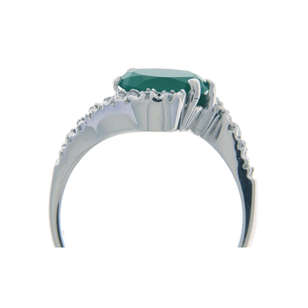 Anello con Giada e pavè di zirconi