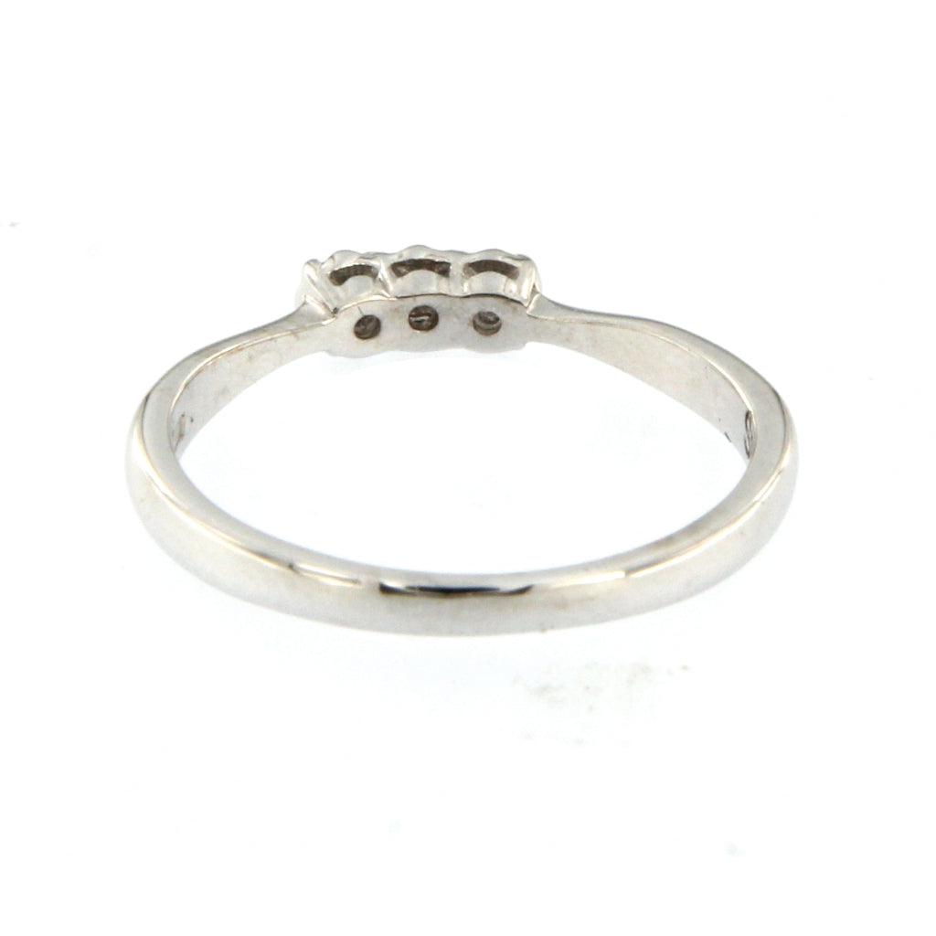 Anello Trilogy di Zirconi