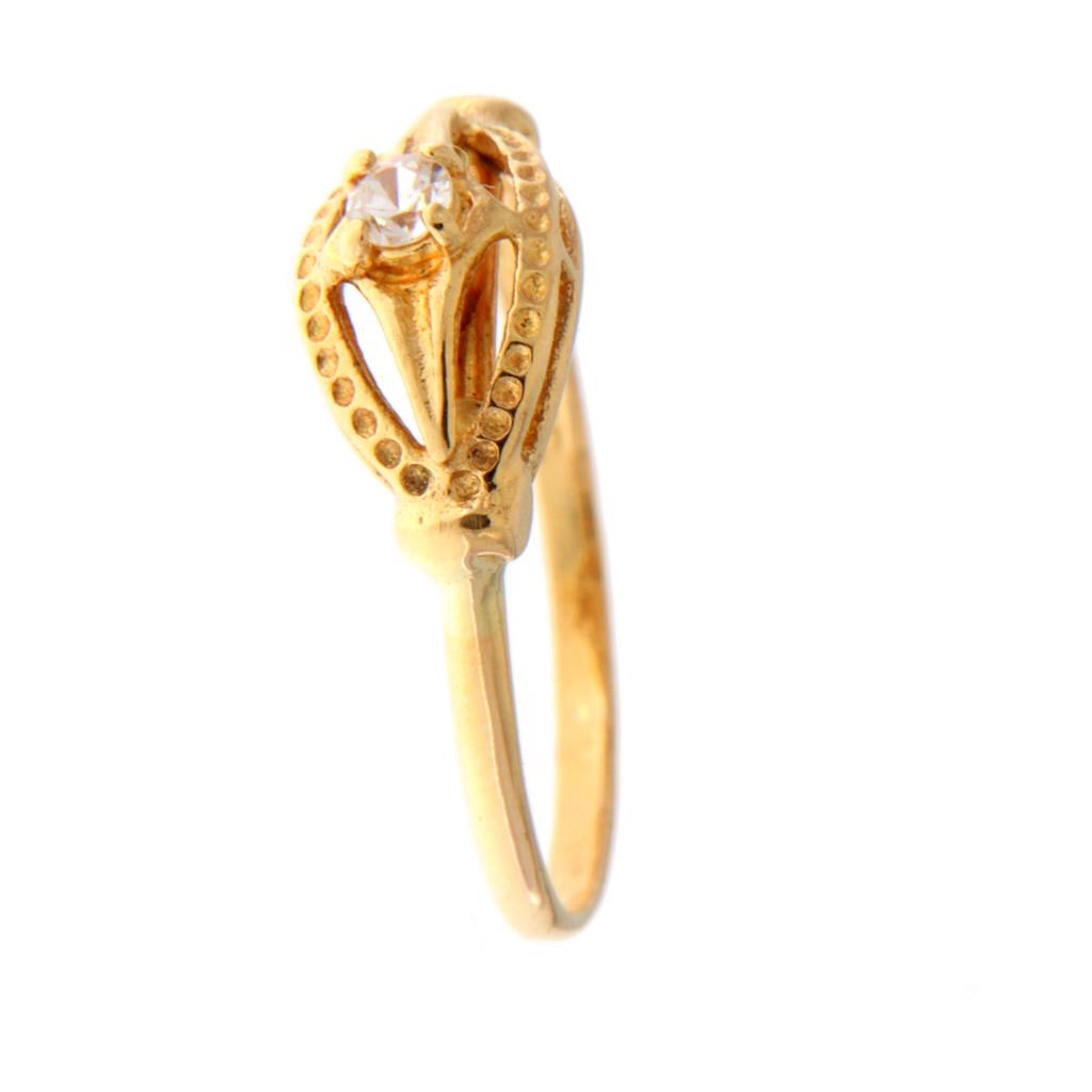 Anello Lavorato con Pietra Bianca