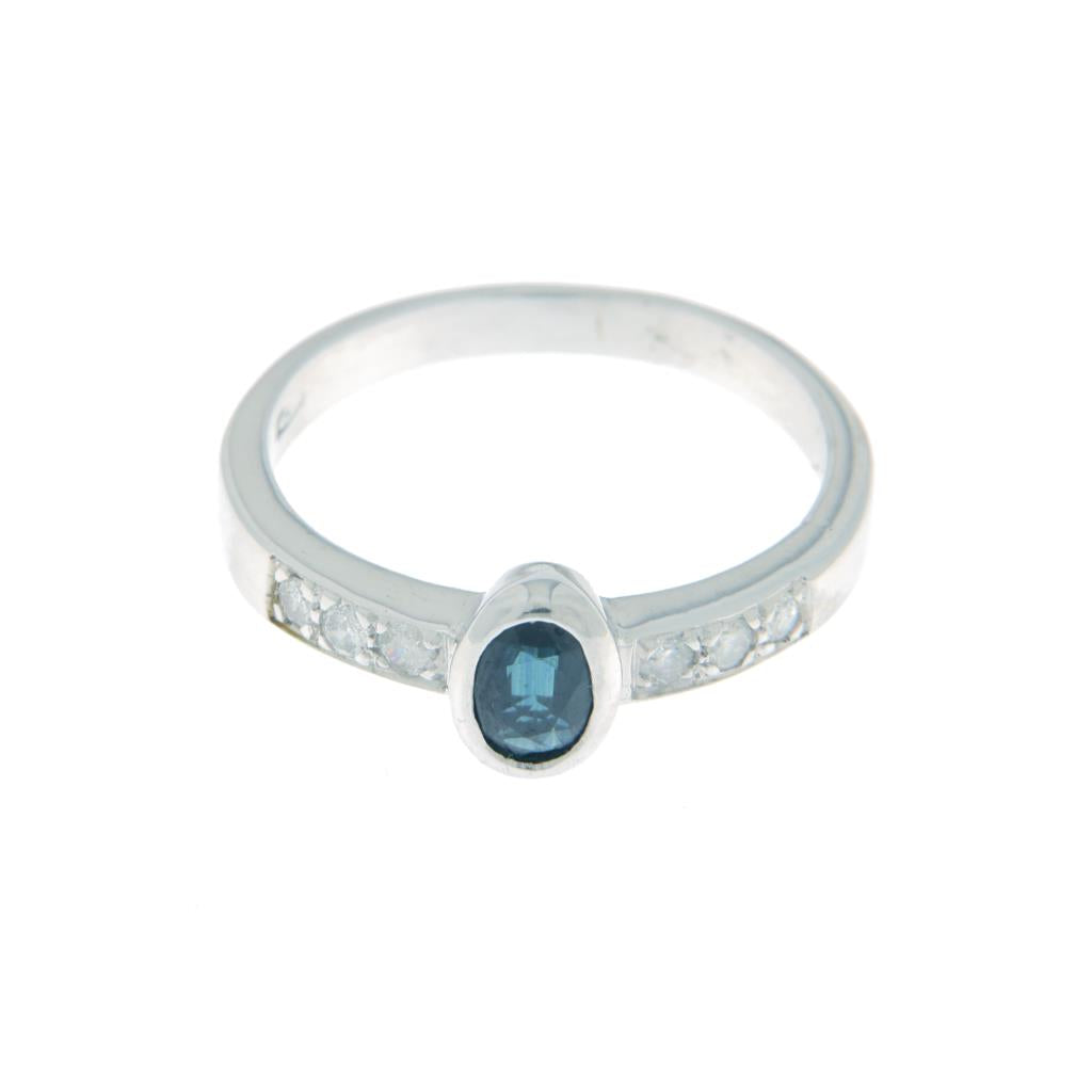 Anello con Zaffiro e diamanti