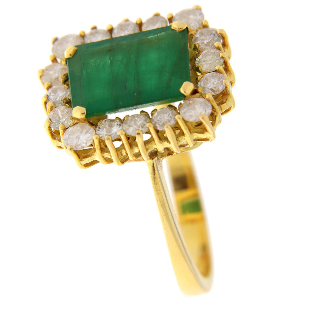 Anello Smeraldo da 2.75 CT e Diamanti (articolo NON in saldo)