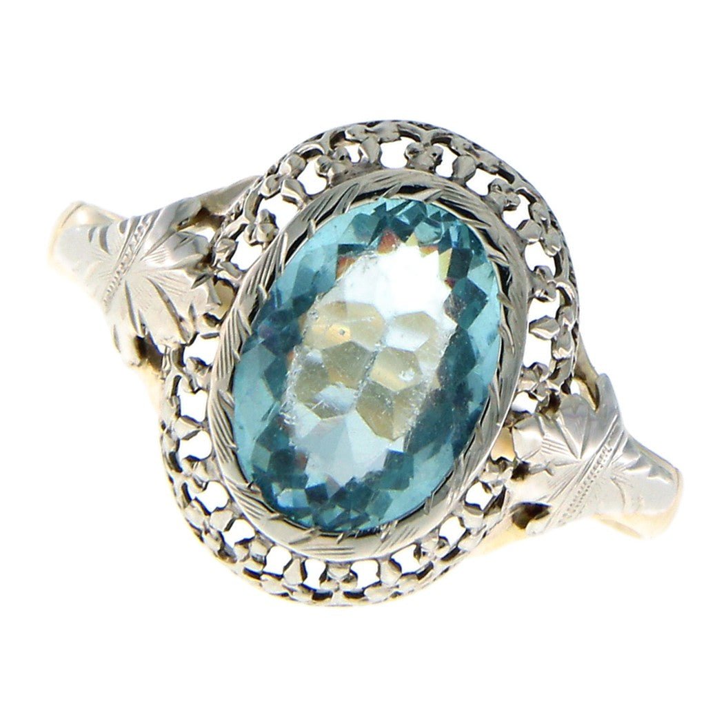 Anello Ovale con Topazio Celeste
