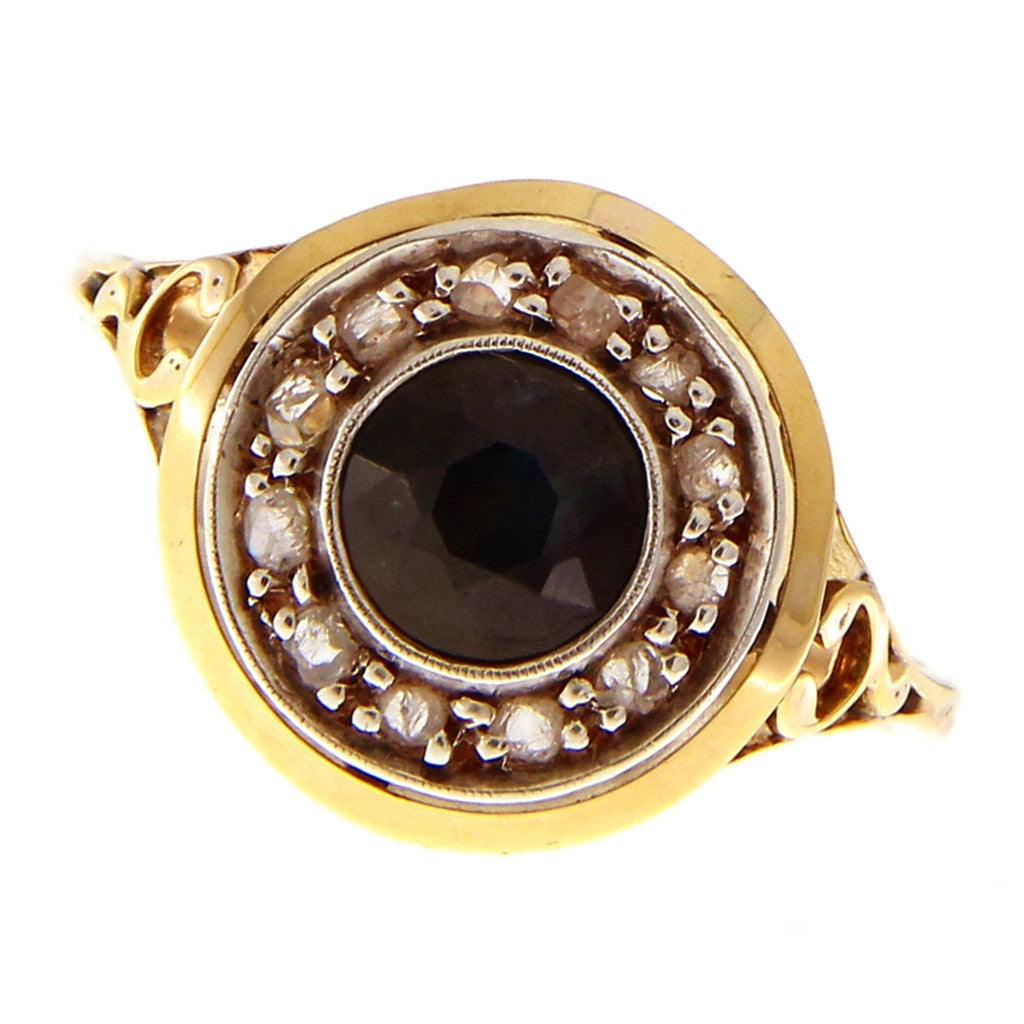Anello con Zaffiro da 0.75 CT e Diamanti da 0.01 CT