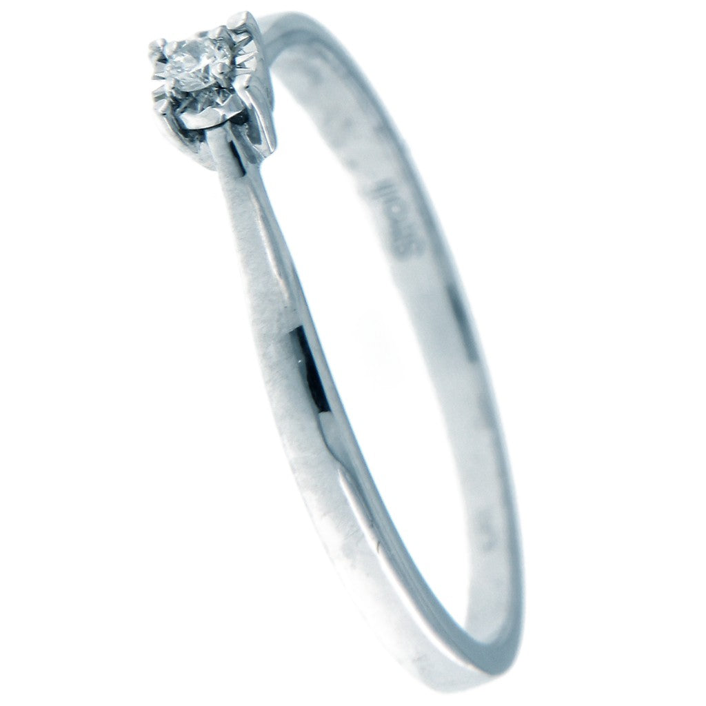 Anello Solitario con Diamante da 0.05 CT