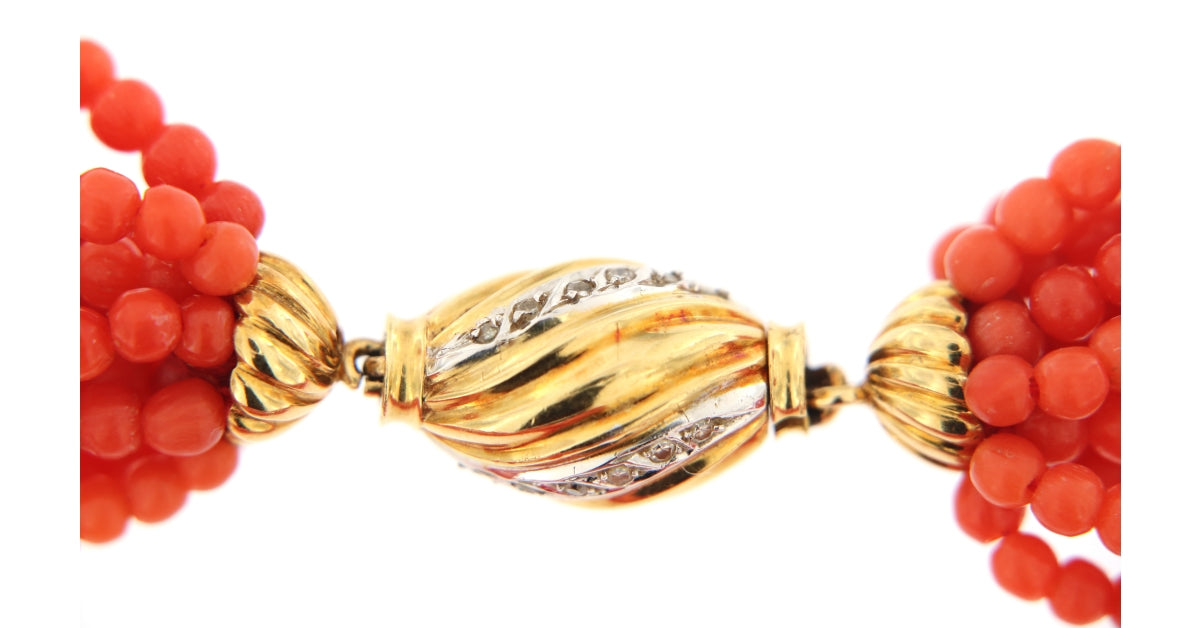 Collana Multifilo in Pietra Rossa (Articolo Non in Saldo)