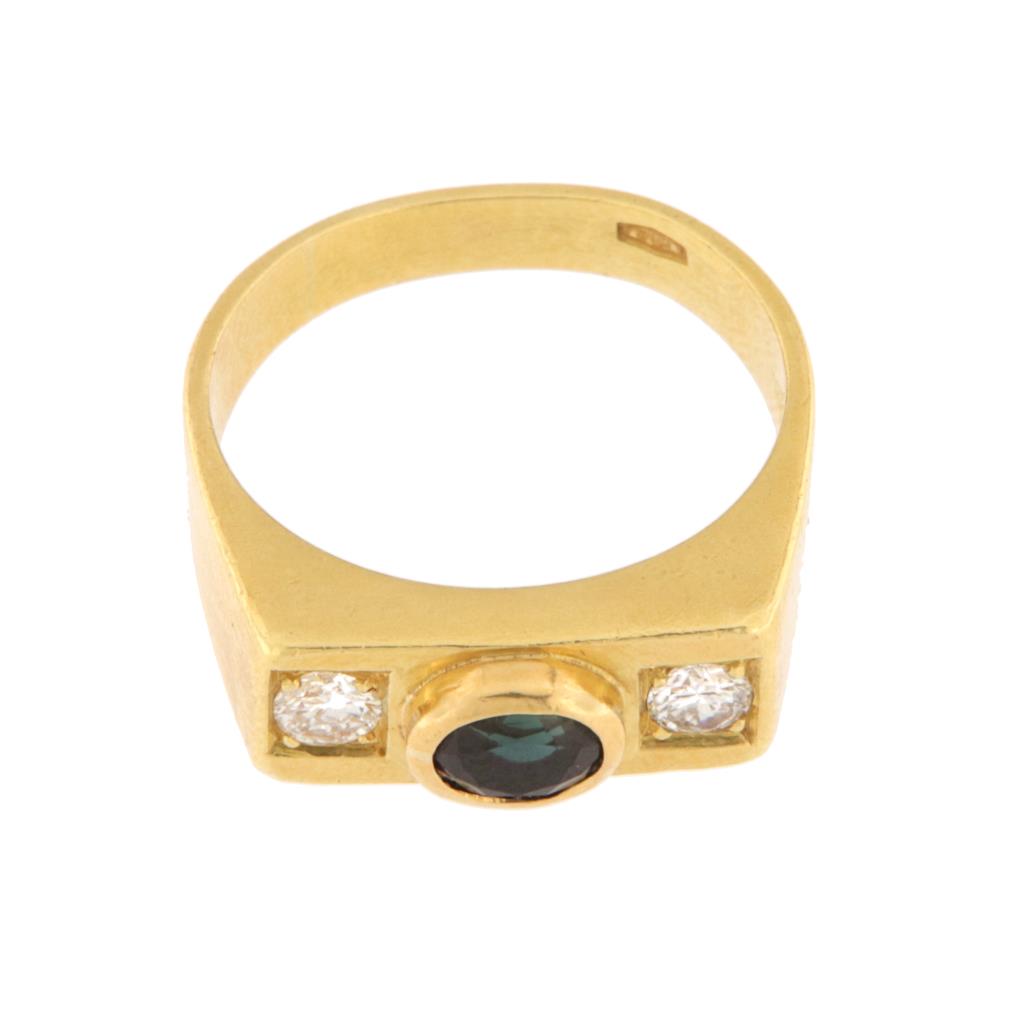 Anello con Zaffiro e Diamanti