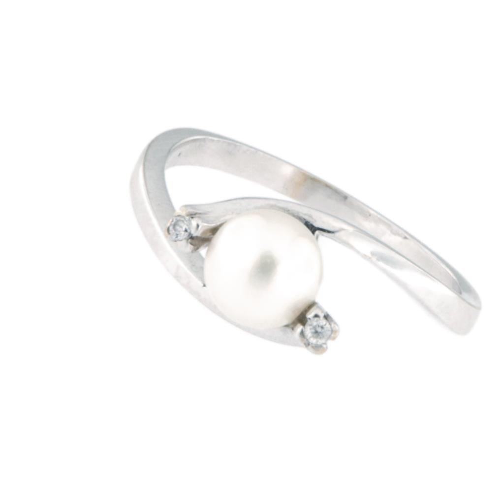 Anello Perla e Pietre Bianche